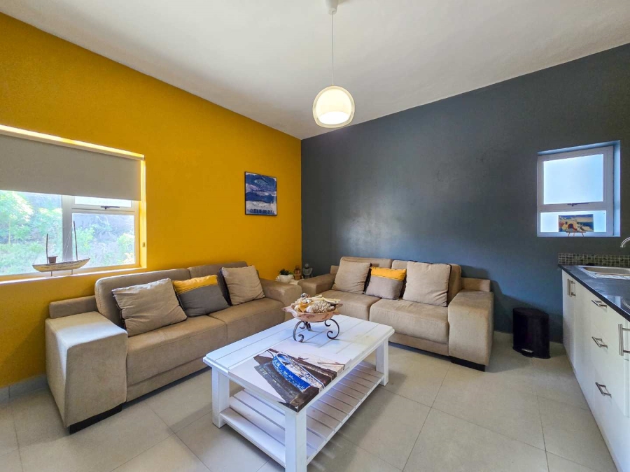 6 Bedroom Property for Sale in Stilbaai Oos Western Cape